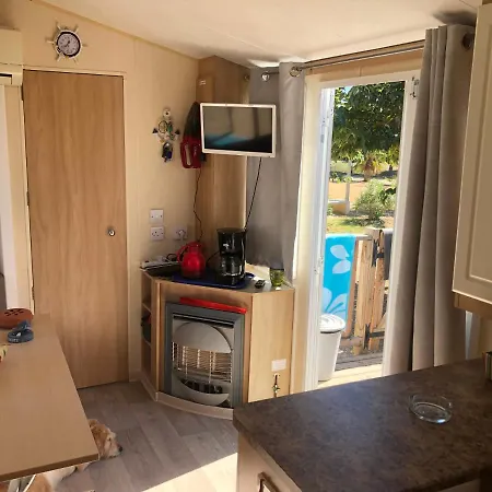 Cathy & David-mobile 11-camping Novela